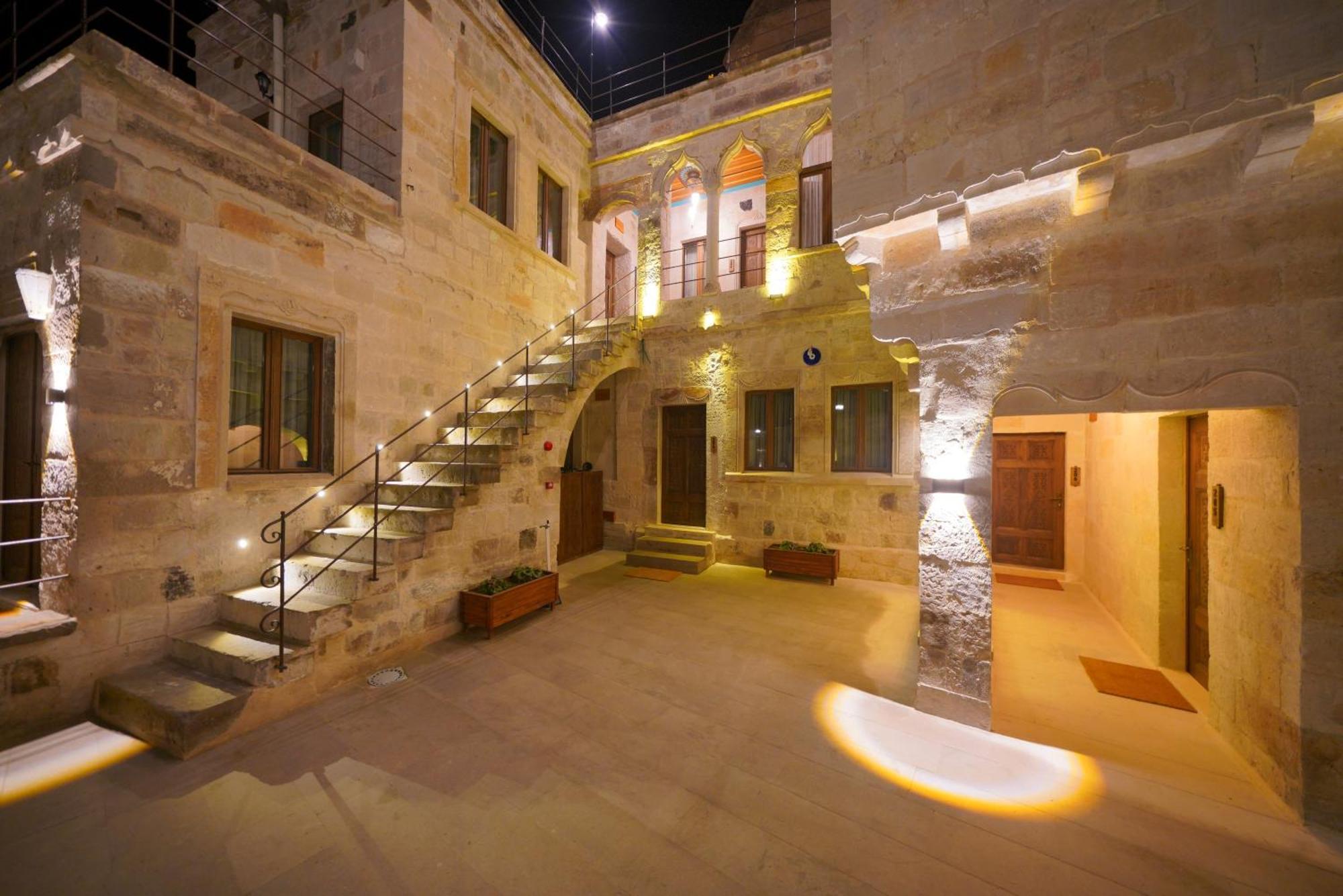 Cappadocia Secret Hill Cave Suites เกอเรเม ภายนอก รูปภาพ