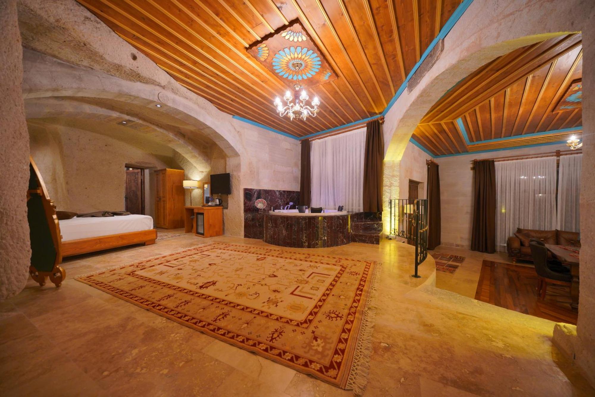 Cappadocia Secret Hill Cave Suites เกอเรเม ภายนอก รูปภาพ