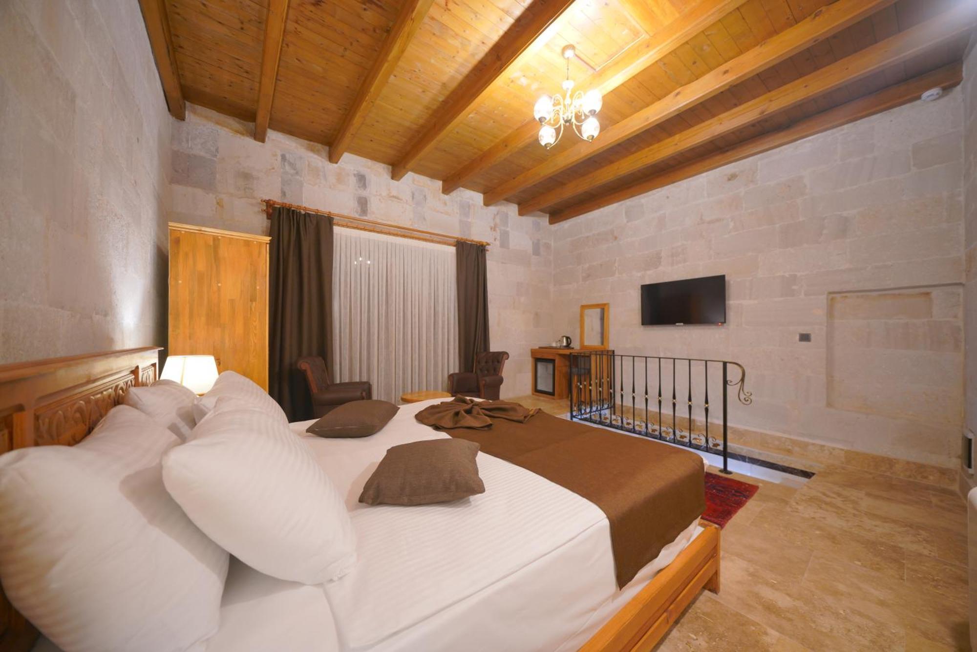Cappadocia Secret Hill Cave Suites เกอเรเม ภายนอก รูปภาพ